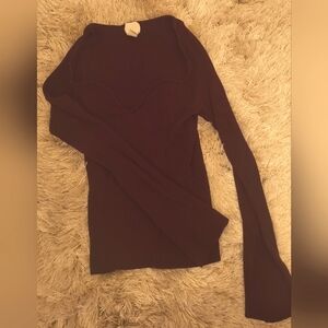 Beautiful long-sleeved knit from H&M. Very beautiful Burgundy color.Size XXL
